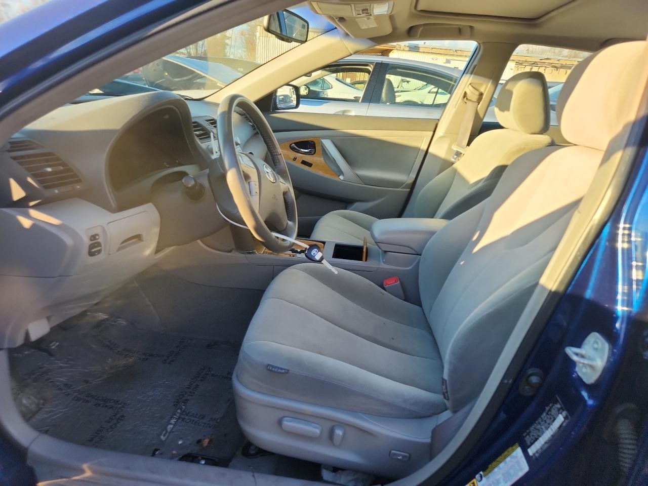 https://f005.backblazeb2.com/file/img-partshotlines-com/Inventory/NE179/Vehicle/64659_03.jpg