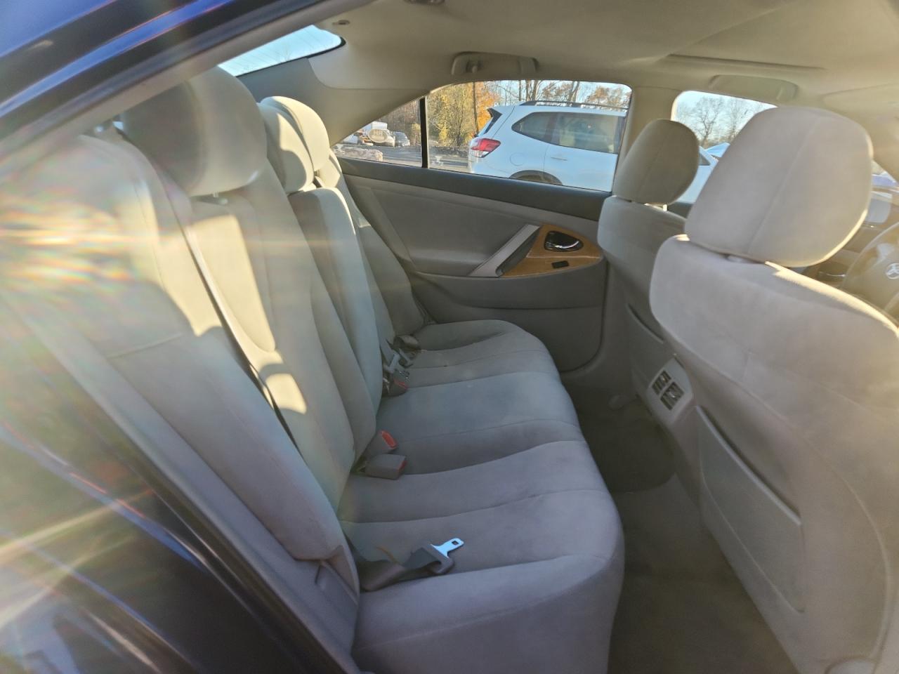https://f005.backblazeb2.com/file/img-partshotlines-com/Inventory/NE179/Vehicle/64659_05.jpg