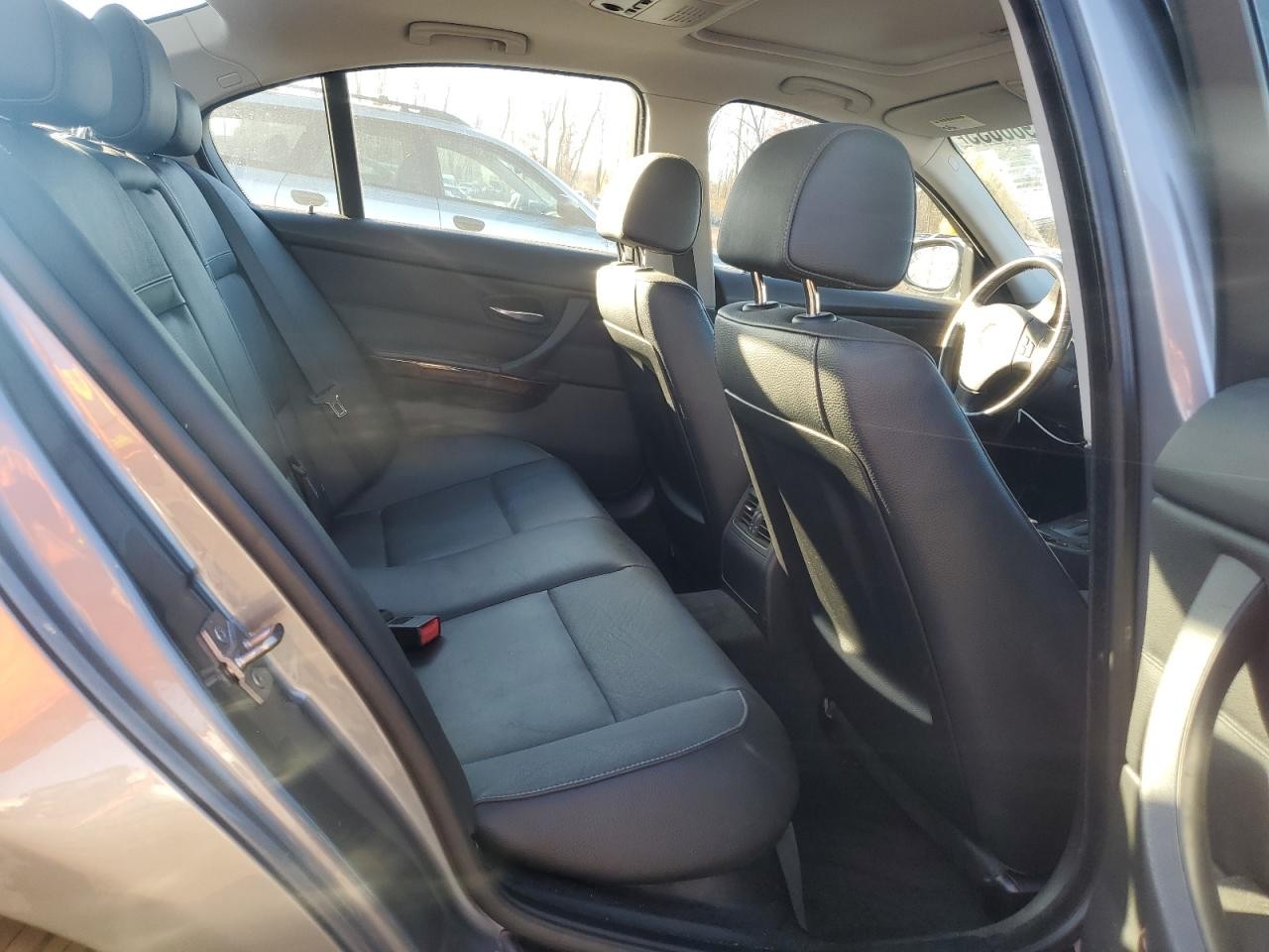 https://f005.backblazeb2.com/file/img-partshotlines-com/Inventory/NE179/Vehicle/64746_10.jpg