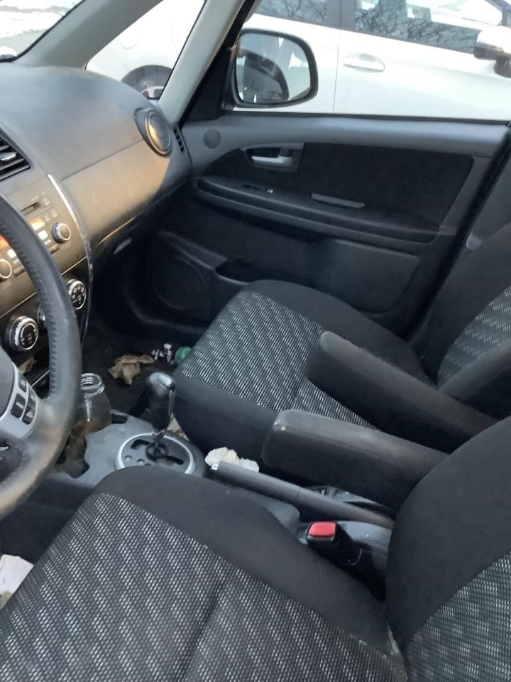 https://f005.backblazeb2.com/file/img-partshotlines-com/Inventory/NE179/Vehicle/64946_01.jpg