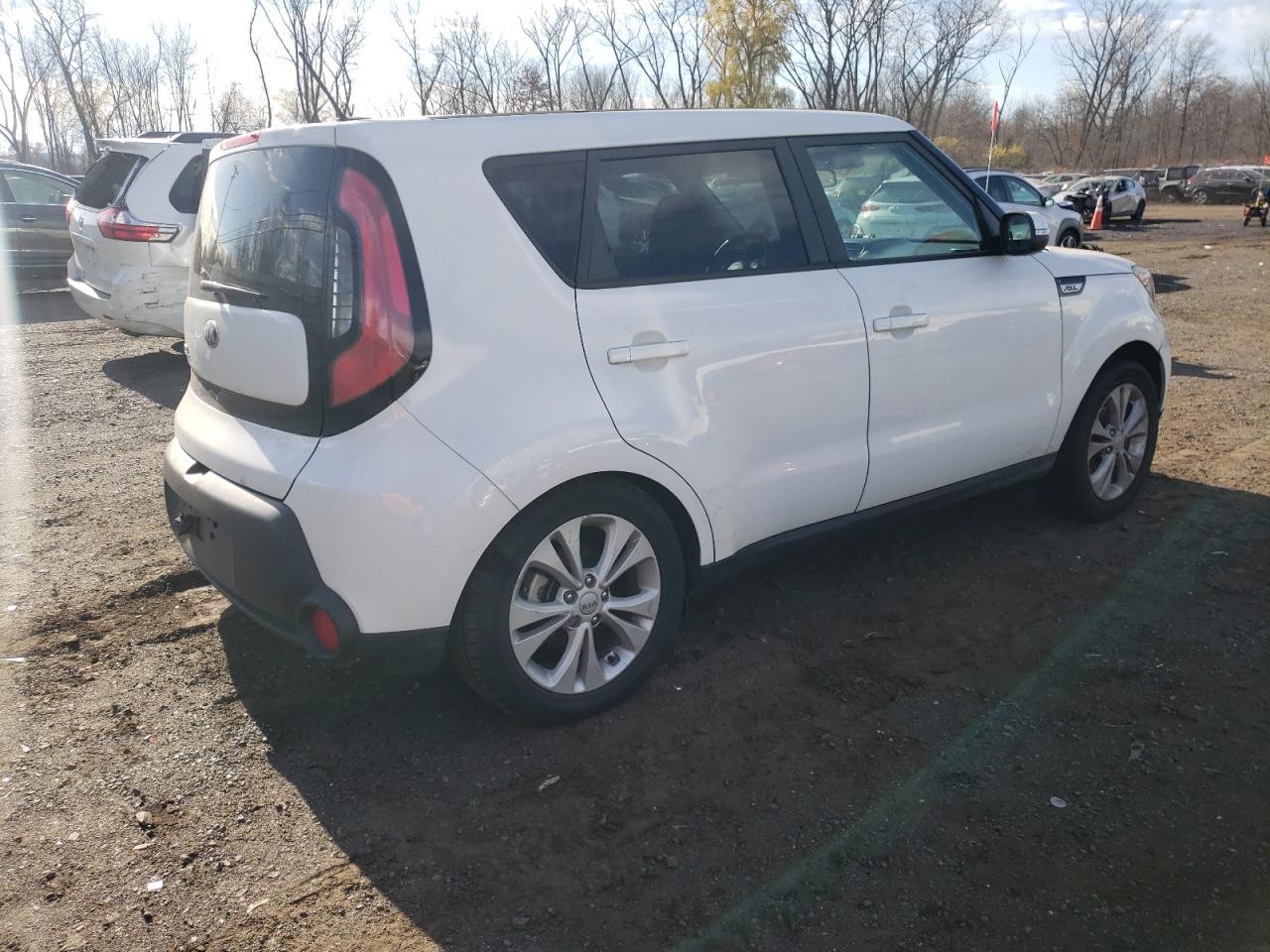 https://f005.backblazeb2.com/file/img-partshotlines-com/Inventory/NE179/Vehicle/64953_03.jpg
