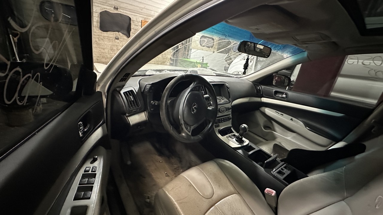 https://f005.backblazeb2.com/file/img-partshotlines-com/Inventory/NE179/Vehicle/64980_06.jpg