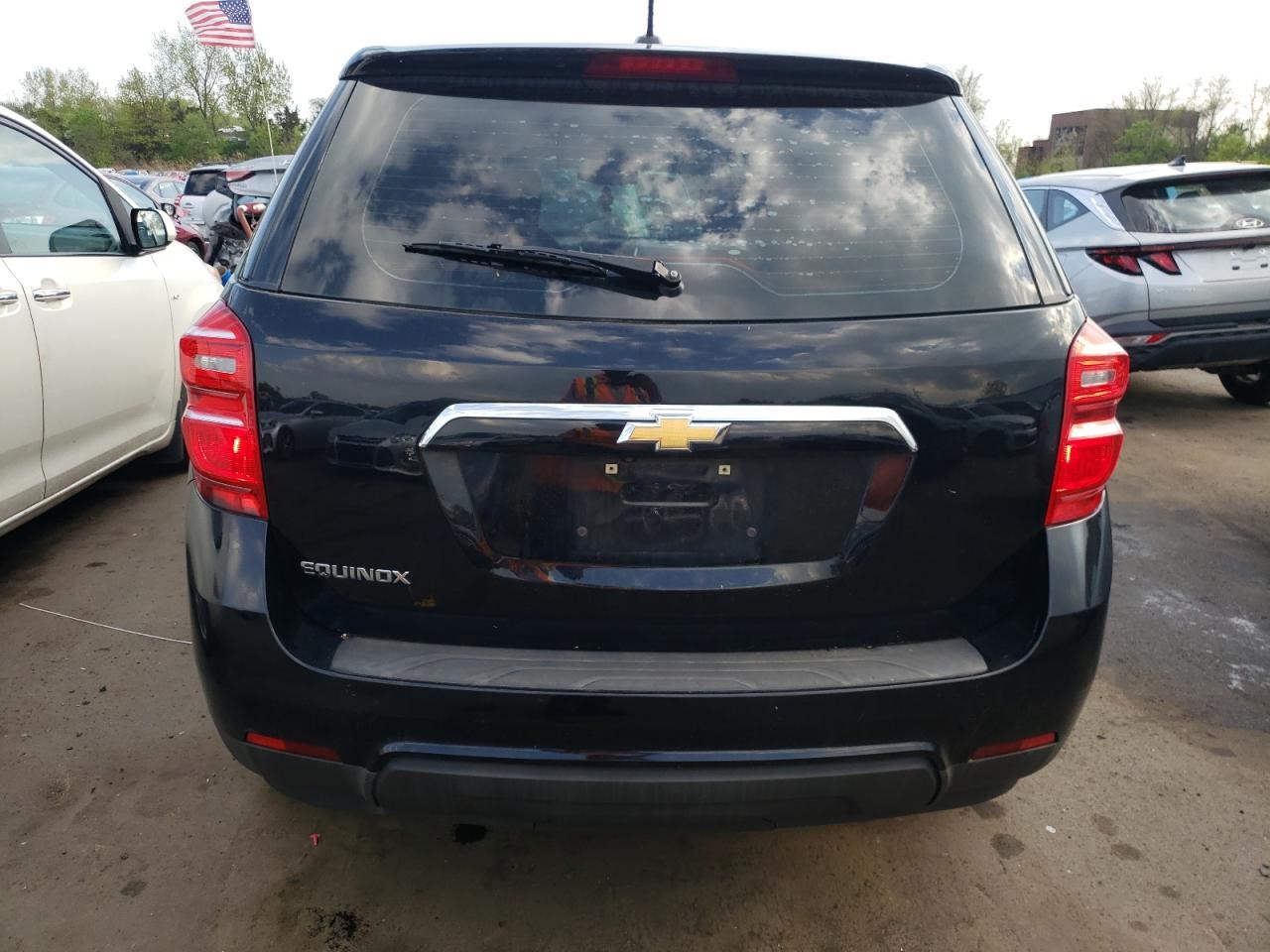 https://f005.backblazeb2.com/file/img-partshotlines-com/Inventory/NE179/Vehicle/64990_06.jpg