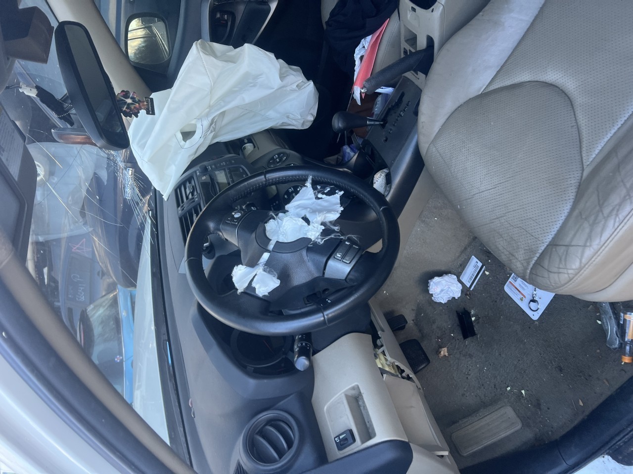 https://f005.backblazeb2.com/file/img-partshotlines-com/Inventory/NE179/Vehicle/65036_09.jpg