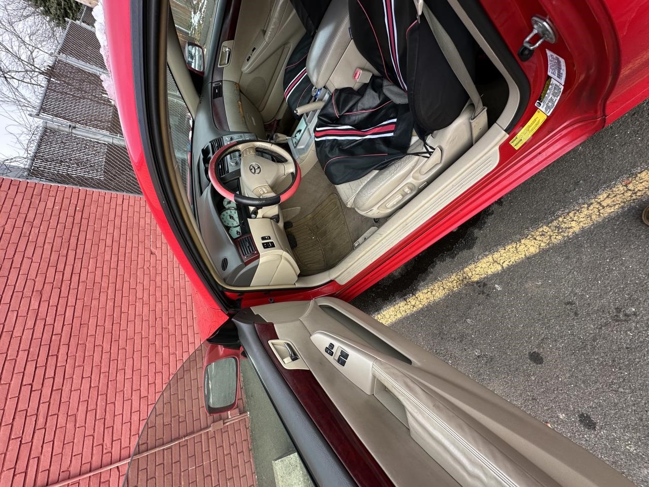 https://f005.backblazeb2.com/file/img-partshotlines-com/Inventory/NE179/Vehicle/65125_07.jpg