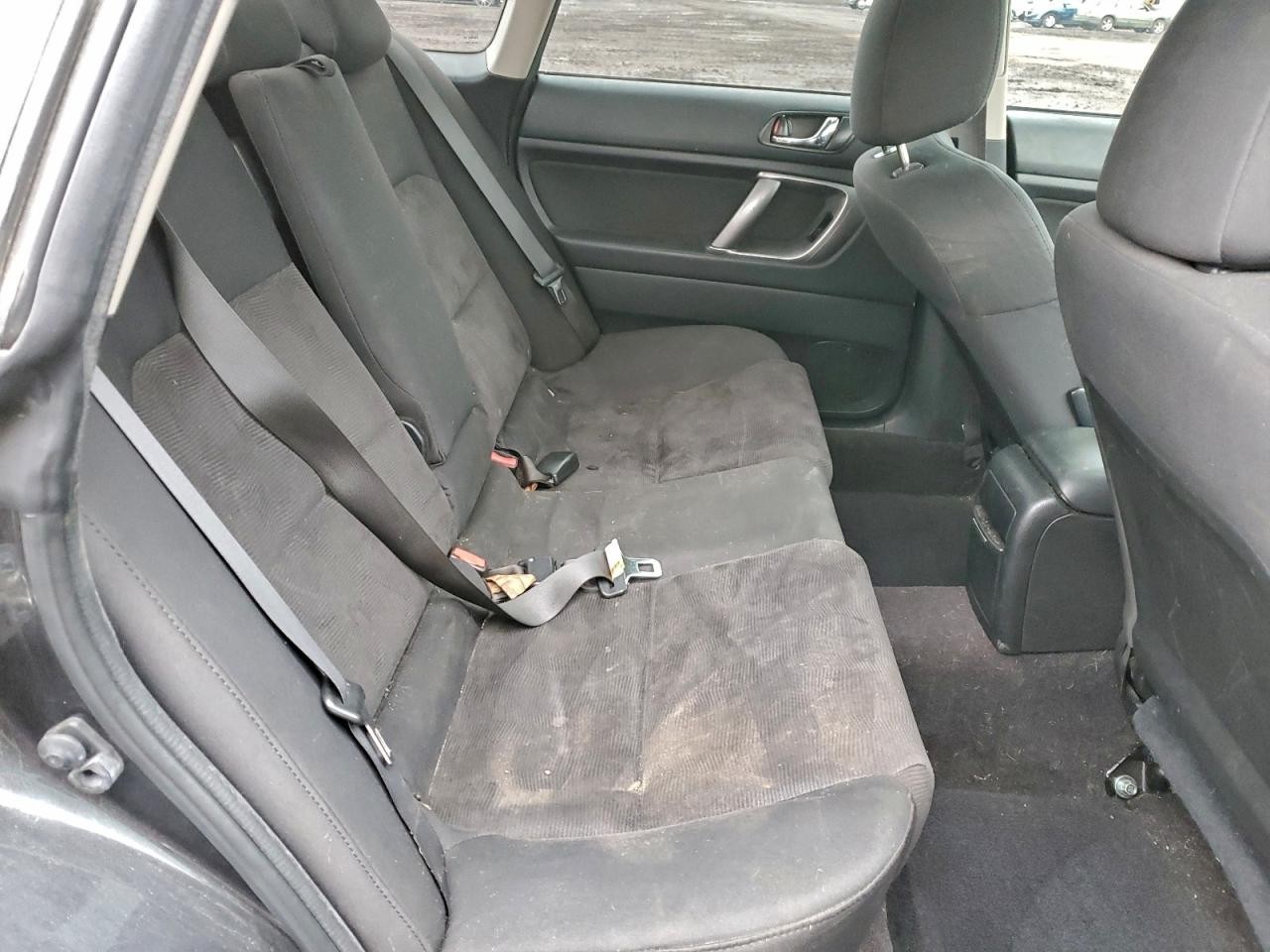 https://f005.backblazeb2.com/file/img-partshotlines-com/Inventory/NE179/Vehicle/65831_04.jpg