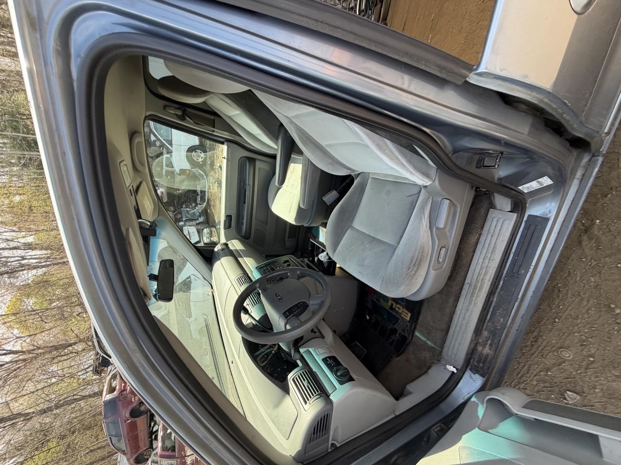 https://f005.backblazeb2.com/file/img-partshotlines-com/Inventory/NE179/Vehicle/67476_08.jpg