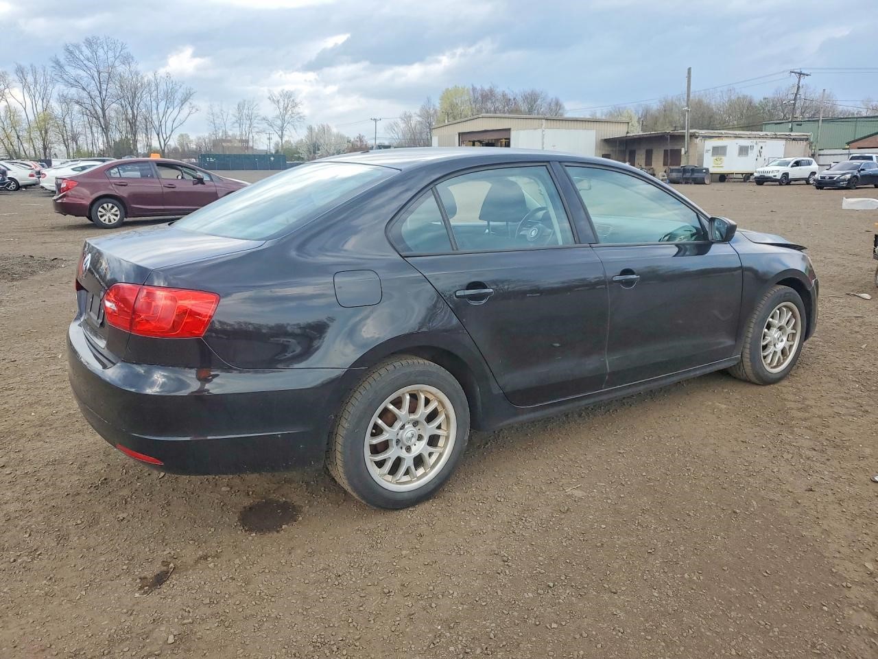 https://f005.backblazeb2.com/file/img-partshotlines-com/Inventory/NE179/Vehicle/67505_03.jpg
