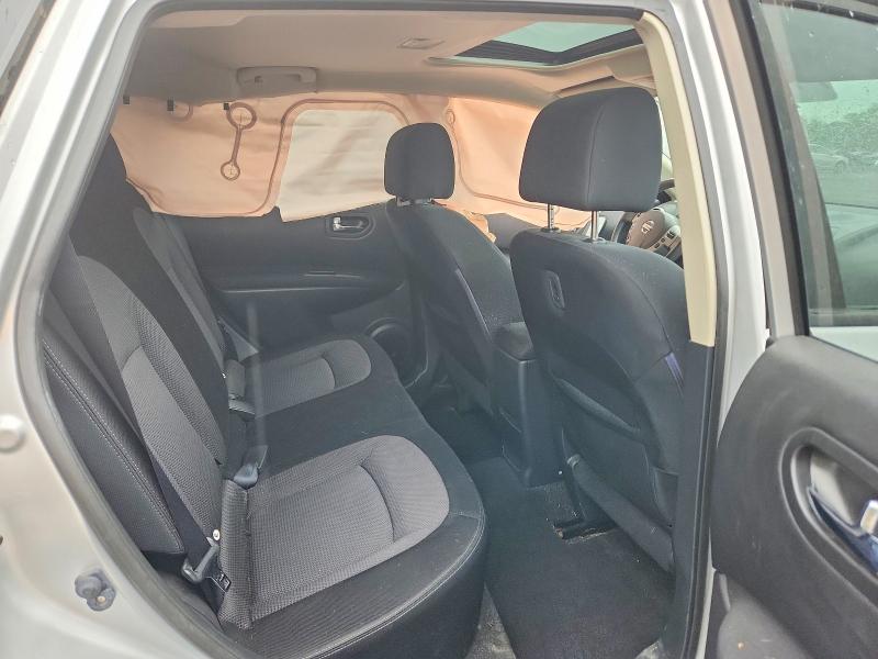 https://f005.backblazeb2.com/file/img-partshotlines-com/Inventory/NE179/Vehicle/68294_03.jpg
