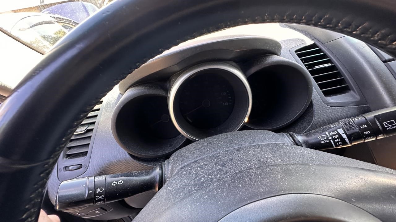 https://f005.backblazeb2.com/file/img-partshotlines-com/Inventory/NE179/Vehicle/68477_04.jpg