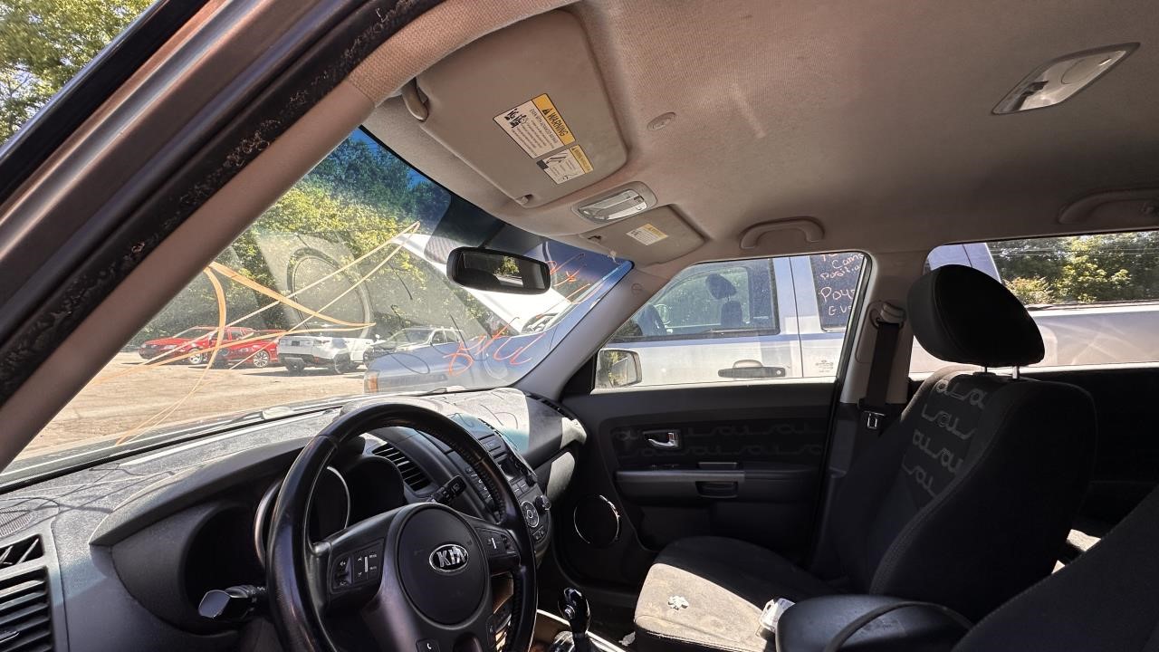 https://f005.backblazeb2.com/file/img-partshotlines-com/Inventory/NE179/Vehicle/68477_08.jpg