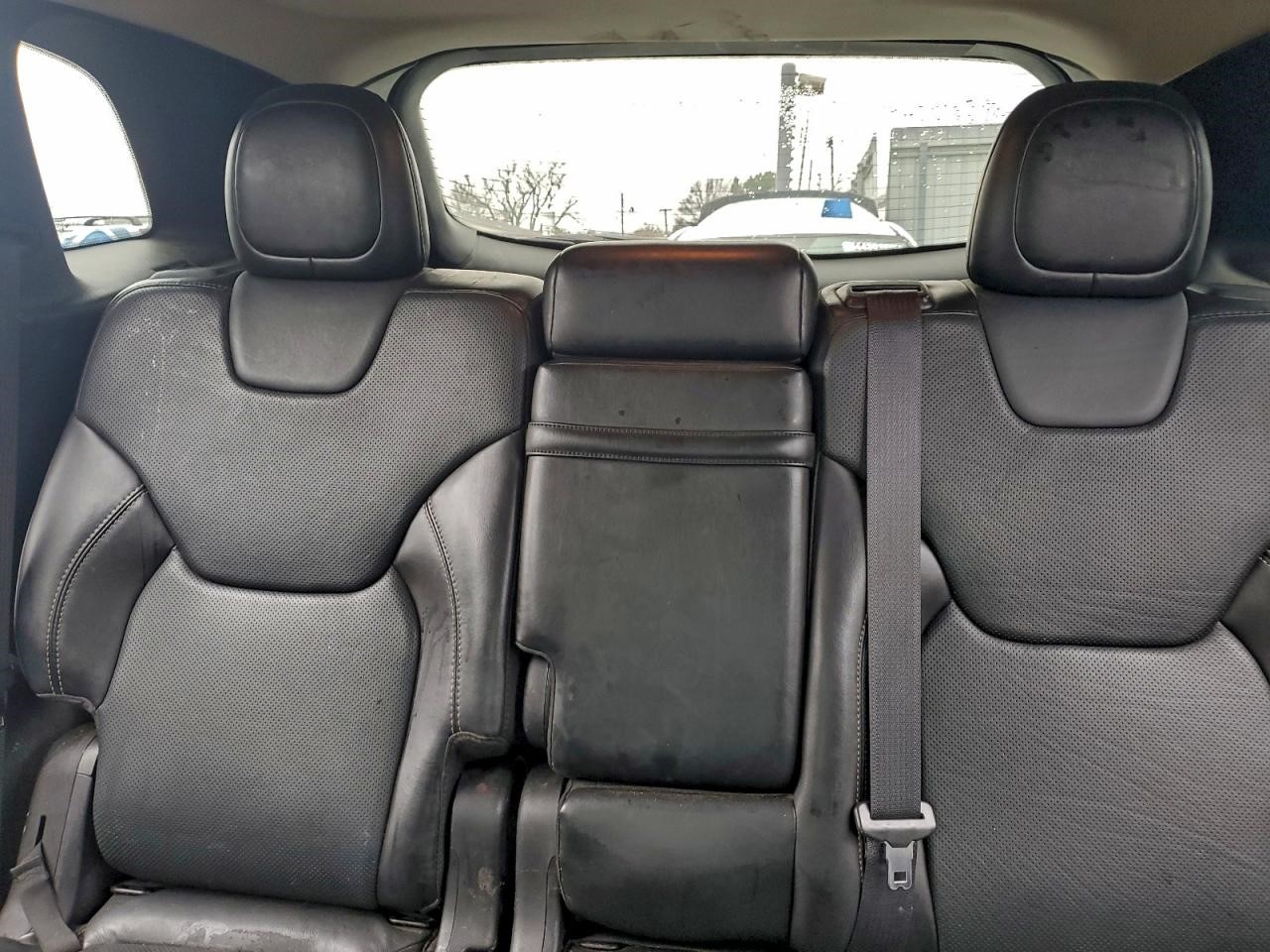 https://f005.backblazeb2.com/file/img-partshotlines-com/Inventory/NE179/Vehicle/68557_10.jpg