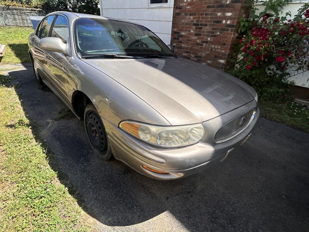 https://f005.backblazeb2.com/file/img-partshotlines-com/Inventory/NE179/Vehicle/68657_06.jpg
