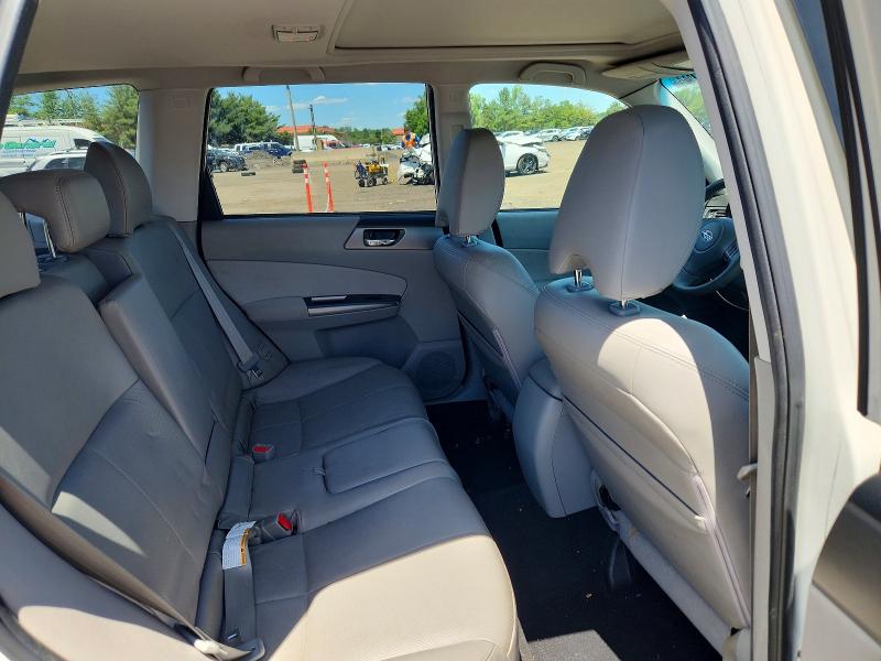 https://f005.backblazeb2.com/file/img-partshotlines-com/Inventory/NE179/Vehicle/68833_10.jpg