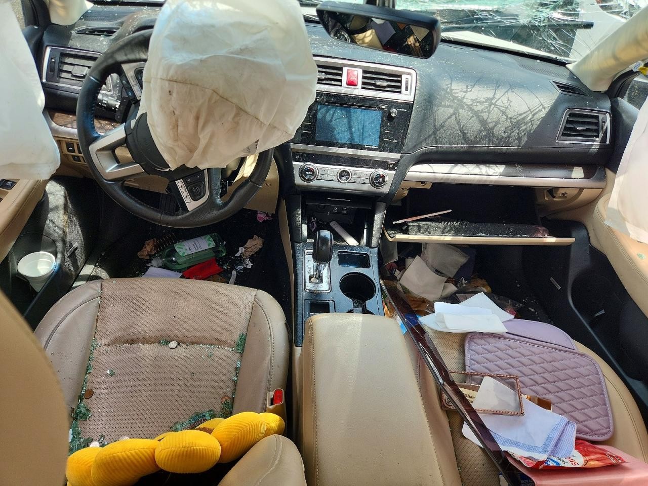 https://f005.backblazeb2.com/file/img-partshotlines-com/Inventory/NE179/Vehicle/69486_04.jpg