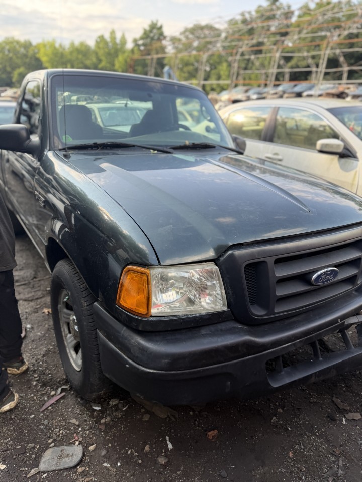 https://f005.backblazeb2.com/file/img-partshotlines-com/Inventory/NE179/Vehicle/69586_08.jpg