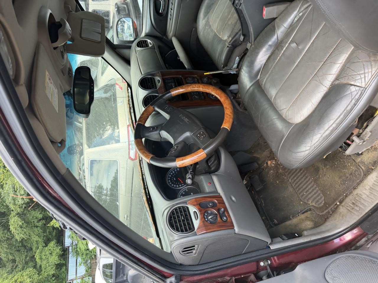 https://f005.backblazeb2.com/file/img-partshotlines-com/Inventory/NE179/Vehicle/69652_06.jpg