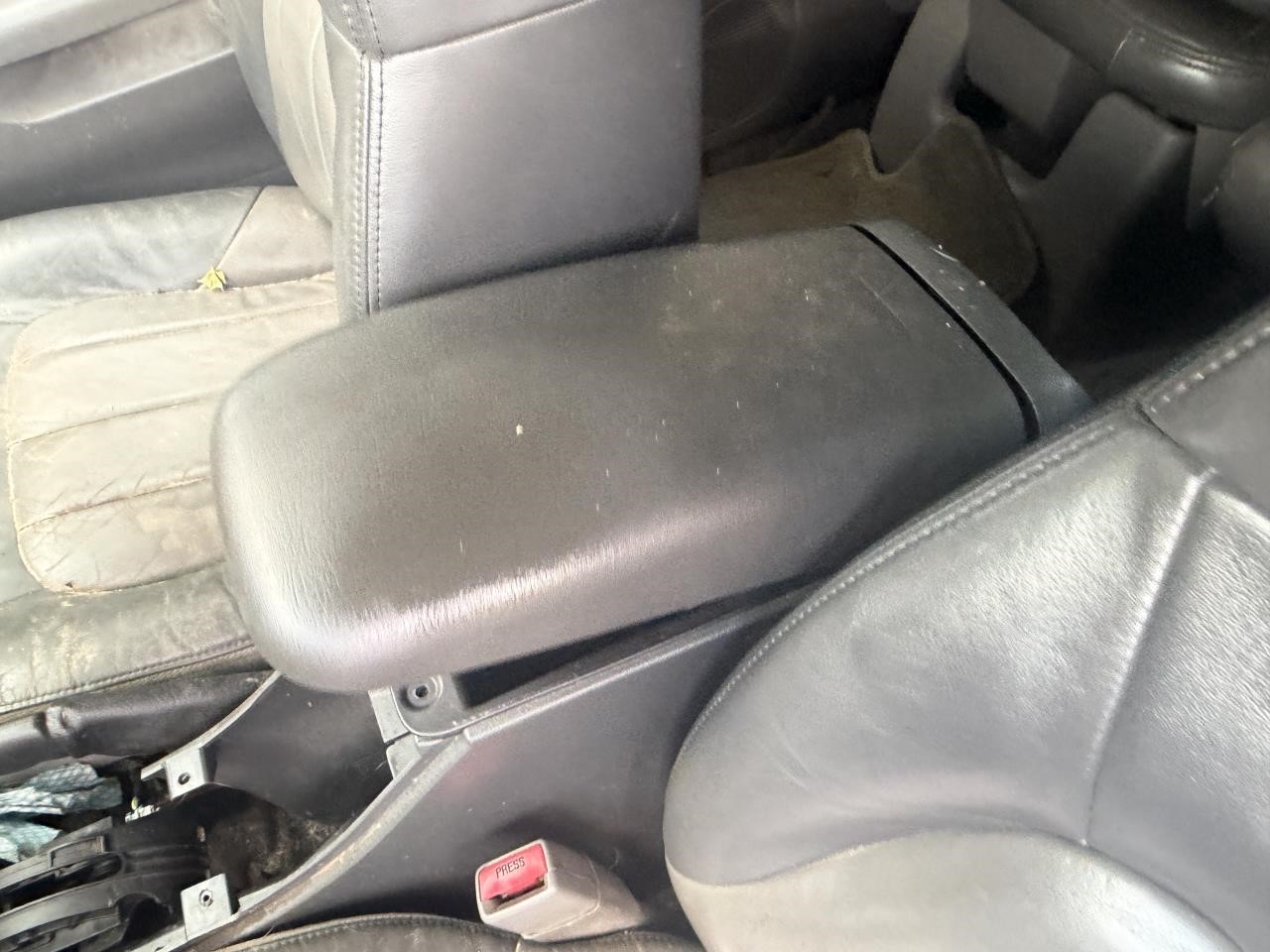 https://f005.backblazeb2.com/file/img-partshotlines-com/Inventory/NE179/Vehicle/69652_08.jpg