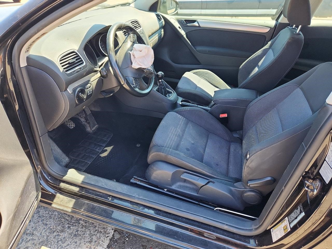https://f005.backblazeb2.com/file/img-partshotlines-com/Inventory/NE179/Vehicle/69690_07.jpg