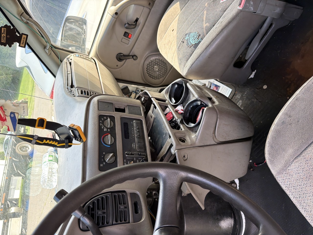 https://f005.backblazeb2.com/file/img-partshotlines-com/Inventory/NE179/Vehicle/69718_05.jpg