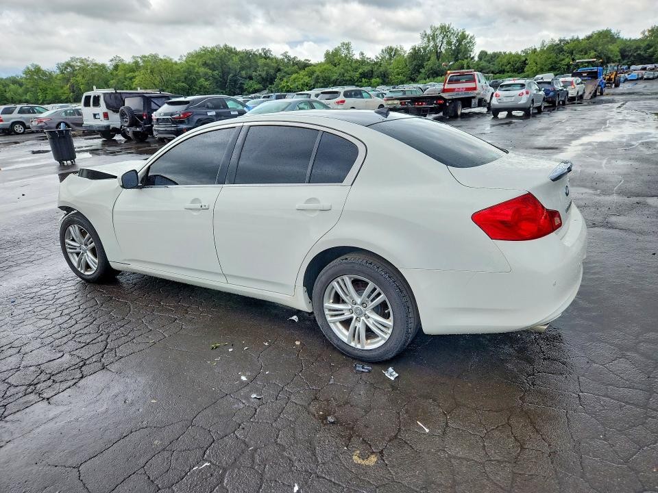 https://f005.backblazeb2.com/file/img-partshotlines-com/Inventory/NE179/Vehicle/69830_12.jpg