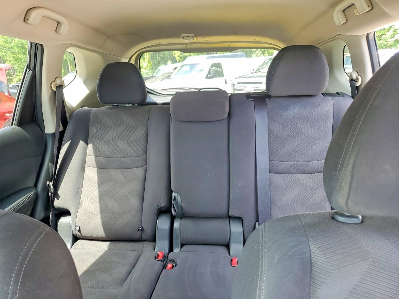 https://f005.backblazeb2.com/file/img-partshotlines-com/Inventory/NE179/Vehicle/69841_10.jpg
