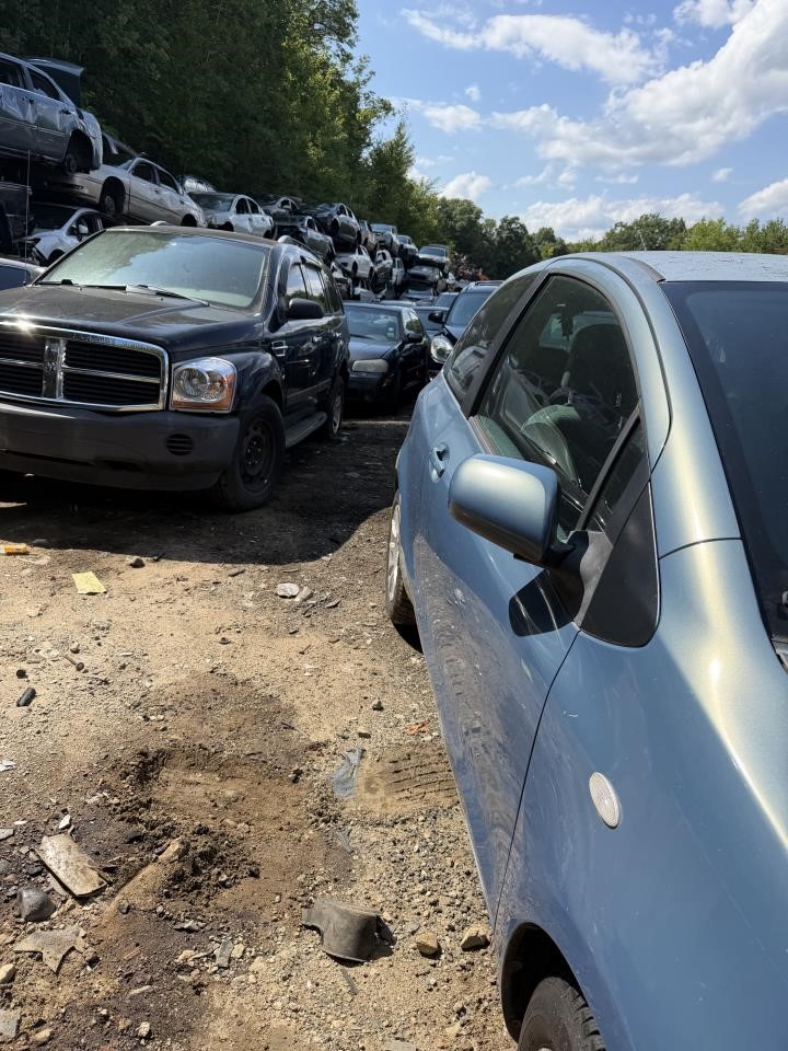https://f005.backblazeb2.com/file/img-partshotlines-com/Inventory/NE179/Vehicle/69944_03.jpg