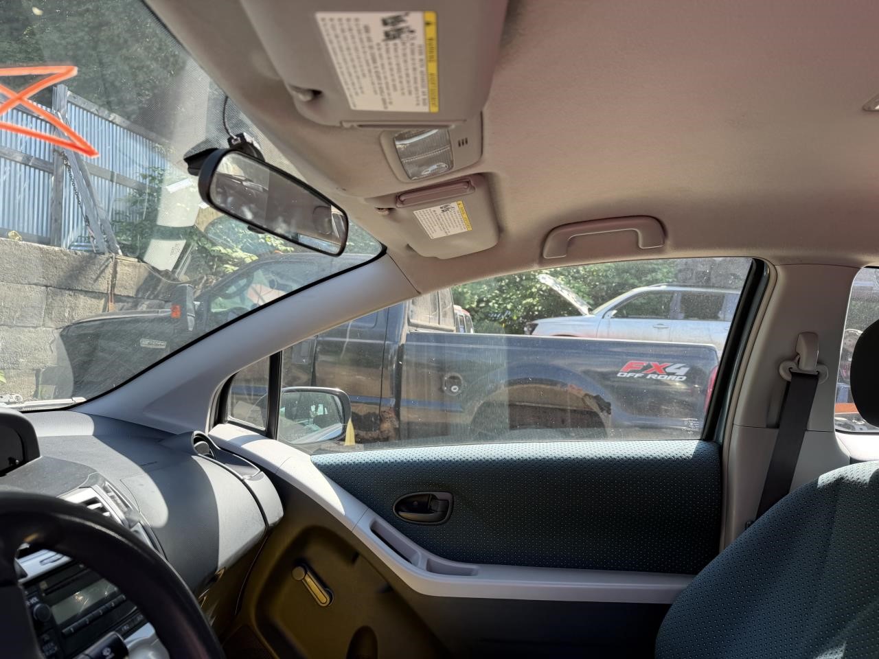 https://f005.backblazeb2.com/file/img-partshotlines-com/Inventory/NE179/Vehicle/69944_05.jpg