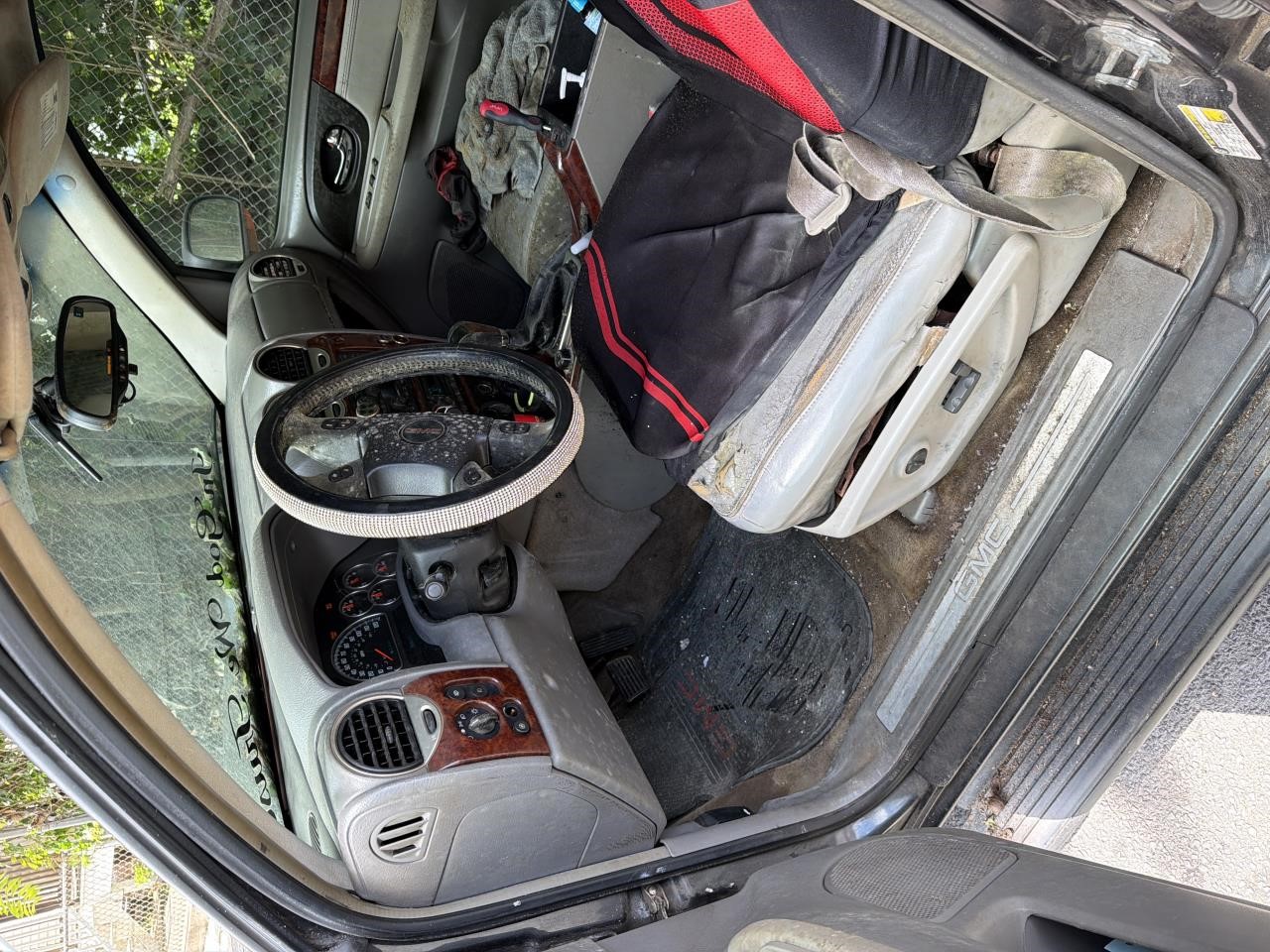 https://f005.backblazeb2.com/file/img-partshotlines-com/Inventory/NE179/Vehicle/70113_06.jpg