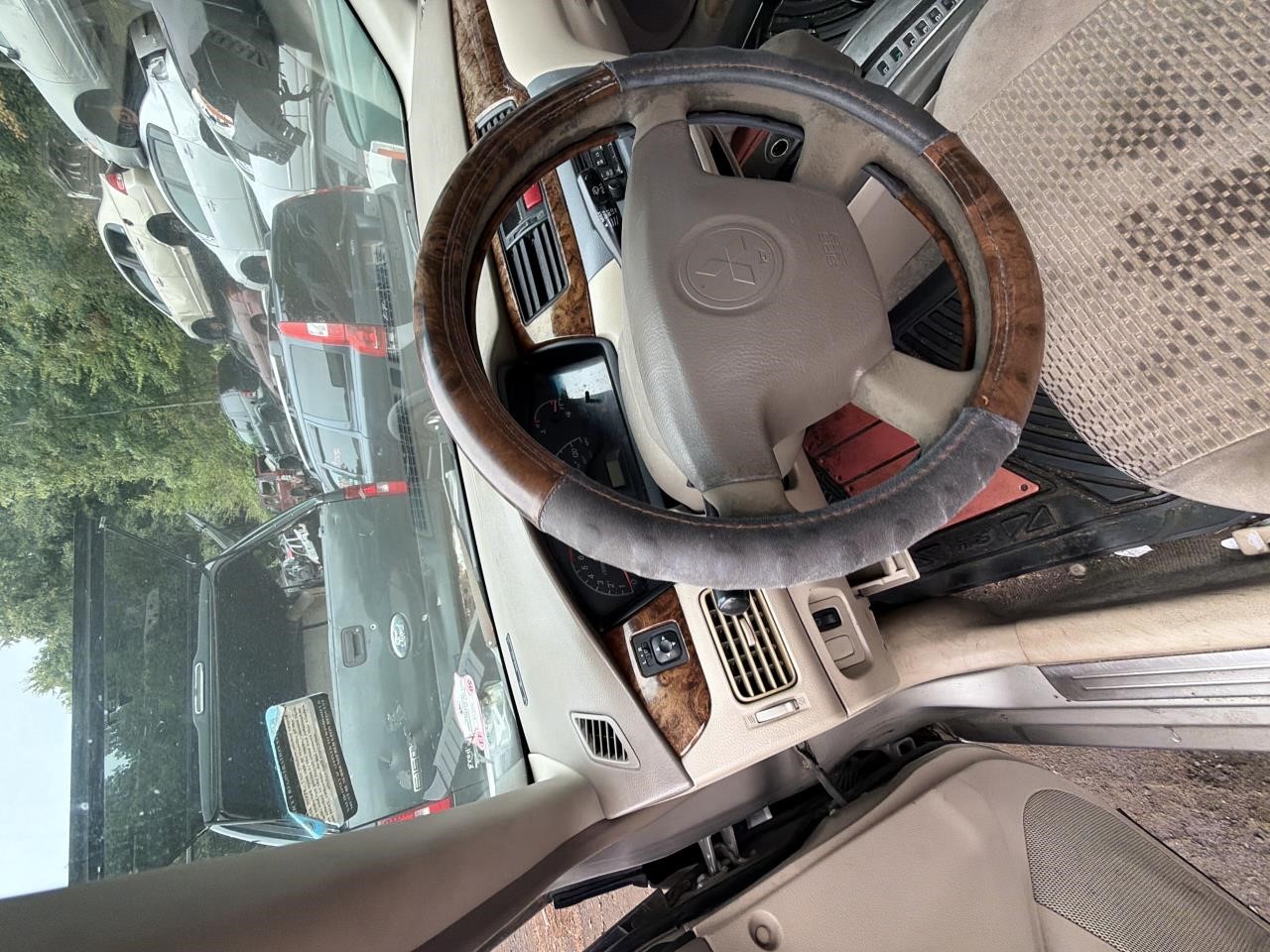 https://f005.backblazeb2.com/file/img-partshotlines-com/Inventory/NE179/Vehicle/70231_07.jpg