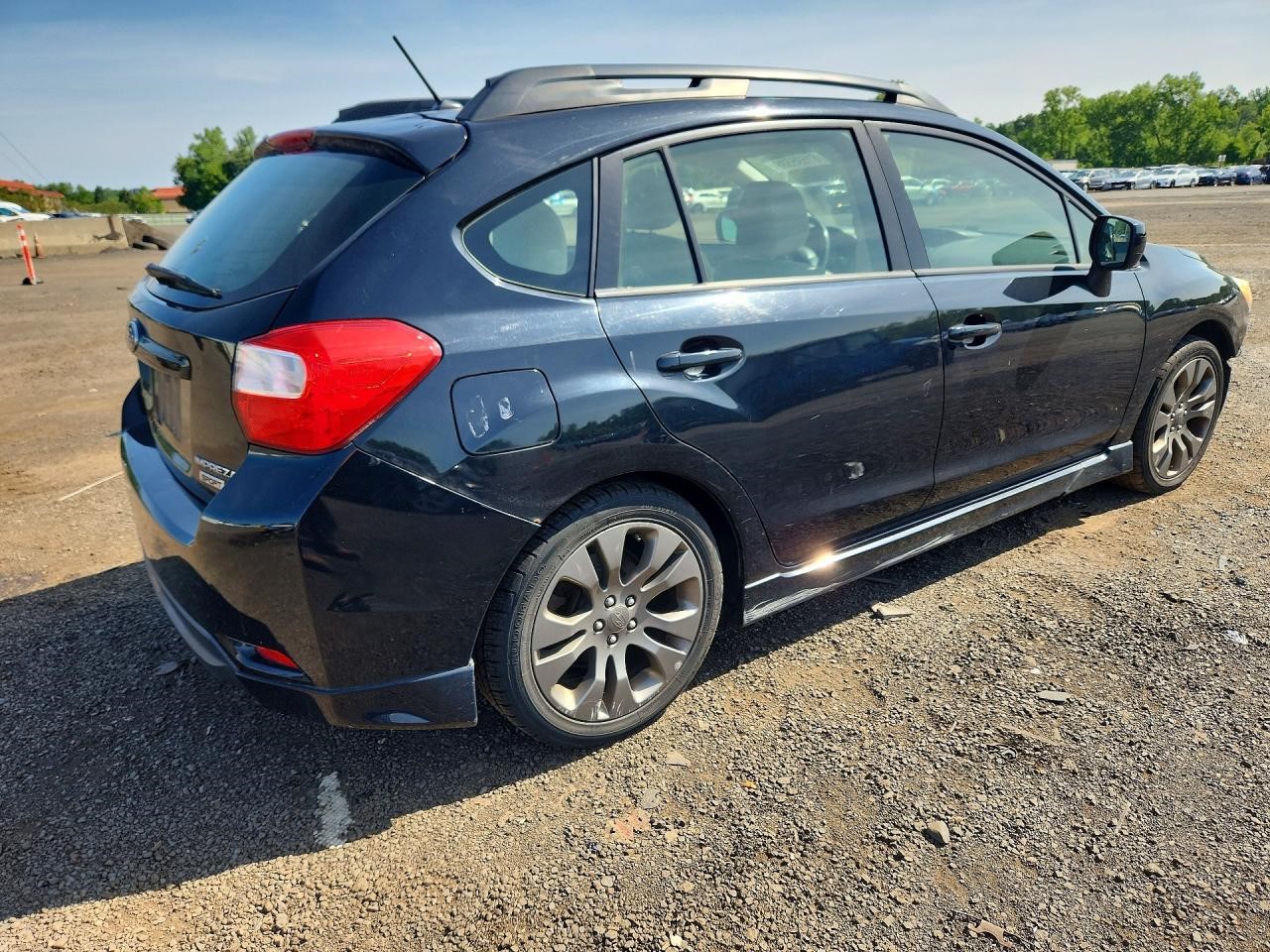 Vehicle/70392_03.jpg