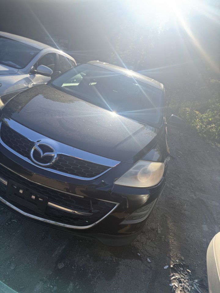 https://f005.backblazeb2.com/file/img-partshotlines-com/Inventory/NE179/Vehicle/70502_10.jpg