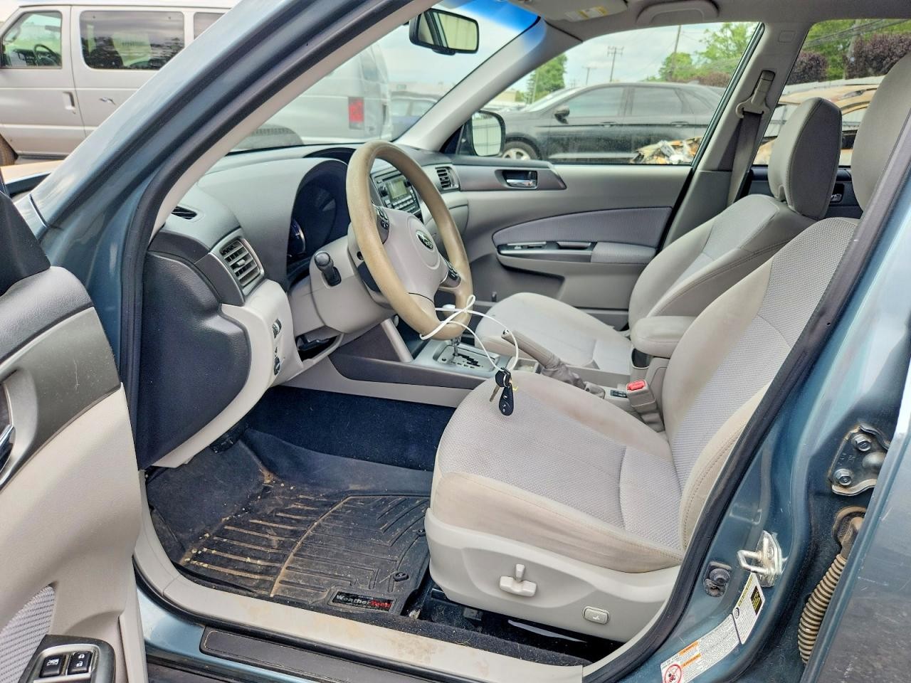 Vehicle/70517_07.jpg