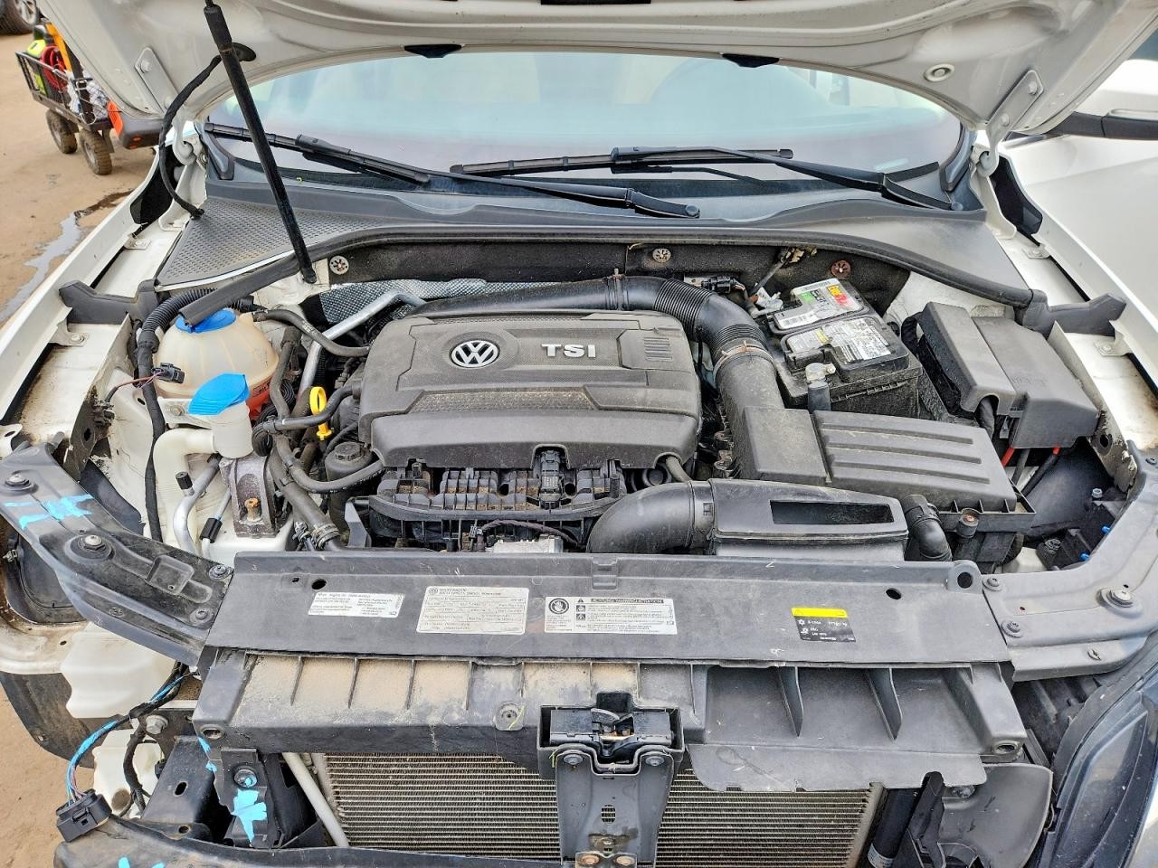https://f005.backblazeb2.com/file/img-partshotlines-com/Inventory/NE179/Vehicle/70548_03.jpg