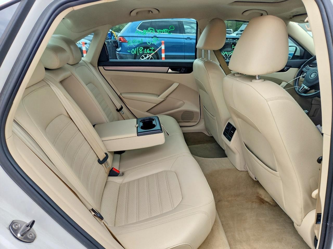 https://f005.backblazeb2.com/file/img-partshotlines-com/Inventory/NE179/Vehicle/70548_04.jpg