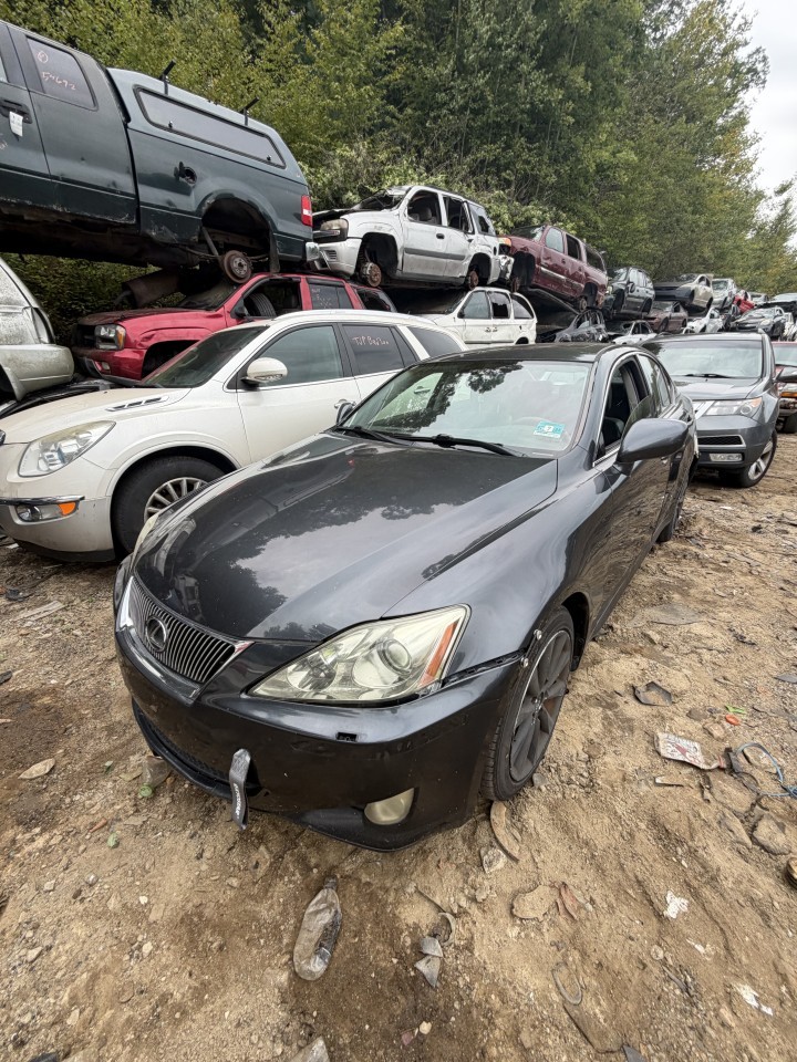 https://f005.backblazeb2.com/file/img-partshotlines-com/Inventory/NE179/Vehicle/70586_07.jpg