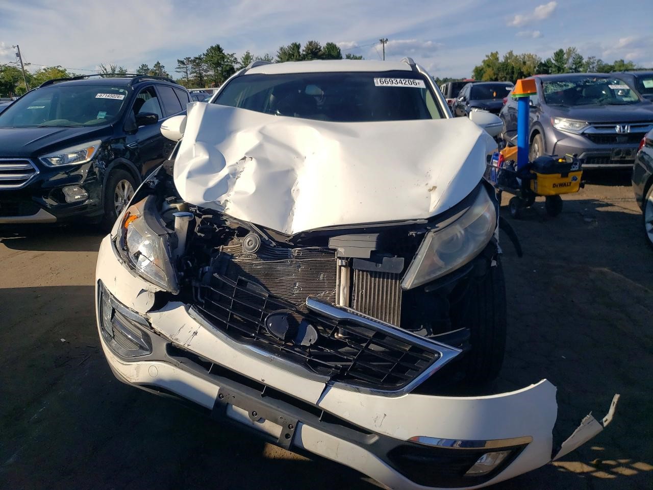 https://f005.backblazeb2.com/file/img-partshotlines-com/Inventory/NE179/Vehicle/70628_05.jpg