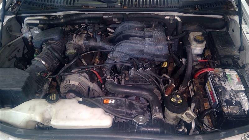 https://f005.backblazeb2.com/file/img-partshotlines-com/Inventory/NE18/Vehicle/17352_01.jpg