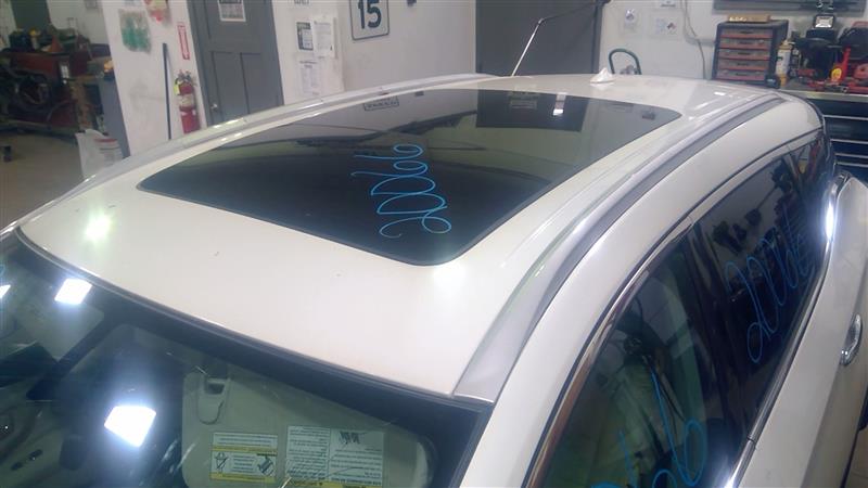 https://f005.backblazeb2.com/file/img-partshotlines-com/Inventory/NE18/Vehicle/17690_10.jpg