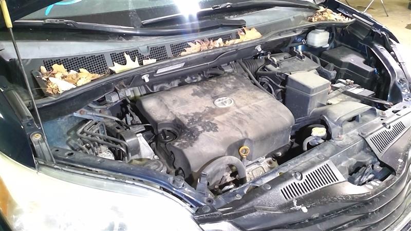 https://f005.backblazeb2.com/file/img-partshotlines-com/Inventory/NE18/Vehicle/17820_03.jpg