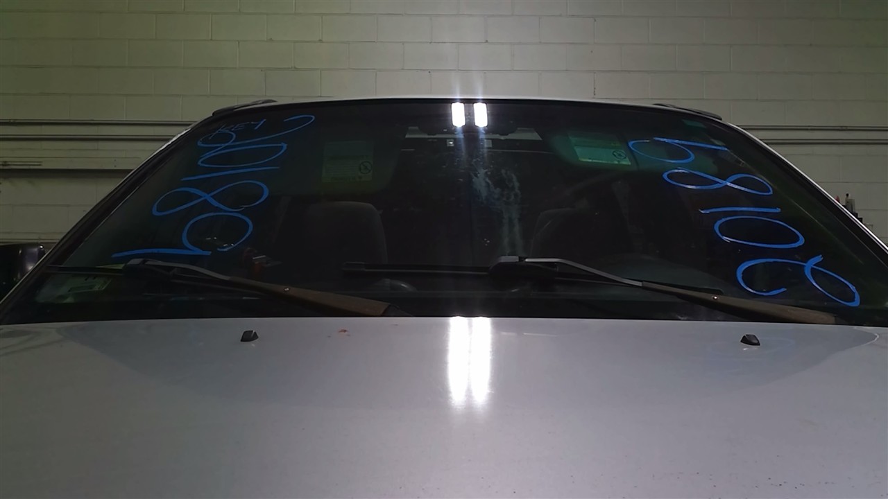 https://f005.backblazeb2.com/file/img-partshotlines-com/Inventory/NE18/Vehicle/17854_10.jpg