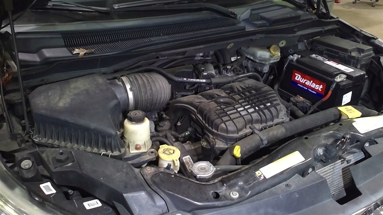 https://f005.backblazeb2.com/file/img-partshotlines-com/Inventory/NE18/Vehicle/17886_03.jpg