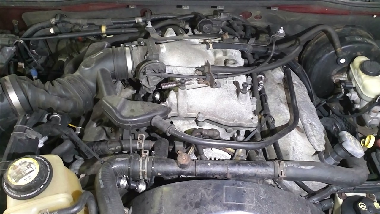 https://f005.backblazeb2.com/file/img-partshotlines-com/Inventory/NE18/Vehicle/17912_04.jpg