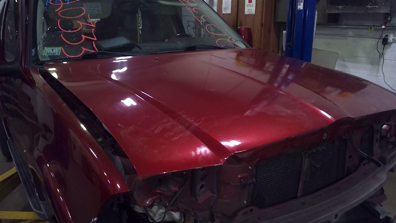 https://f005.backblazeb2.com/file/img-partshotlines-com/Inventory/NE18/Vehicle/17912_07.jpg