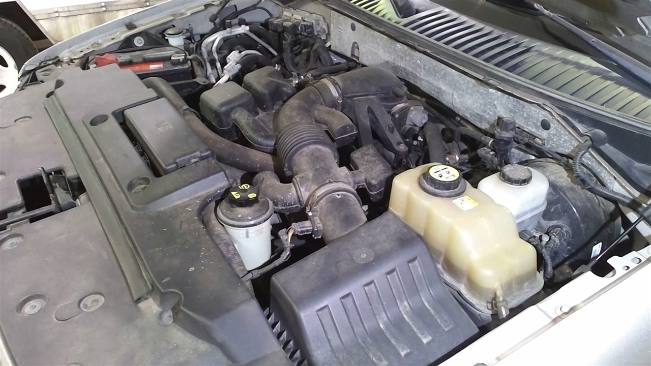 https://f005.backblazeb2.com/file/img-partshotlines-com/Inventory/NE18/Vehicle/17939_02.jpg