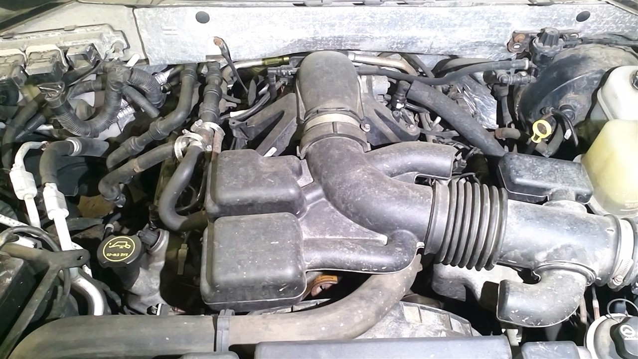 https://f005.backblazeb2.com/file/img-partshotlines-com/Inventory/NE18/Vehicle/17939_04.jpg