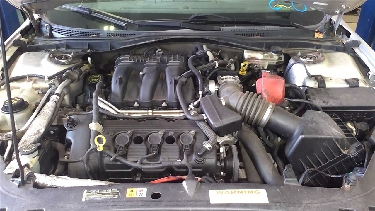https://f005.backblazeb2.com/file/img-partshotlines-com/Inventory/NE18/Vehicle/18100_01.jpg