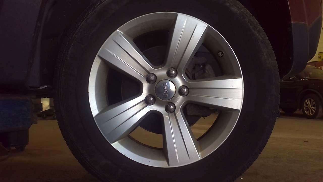 https://f005.backblazeb2.com/file/img-partshotlines-com/Inventory/NE18/Vehicle/18188_12.jpg