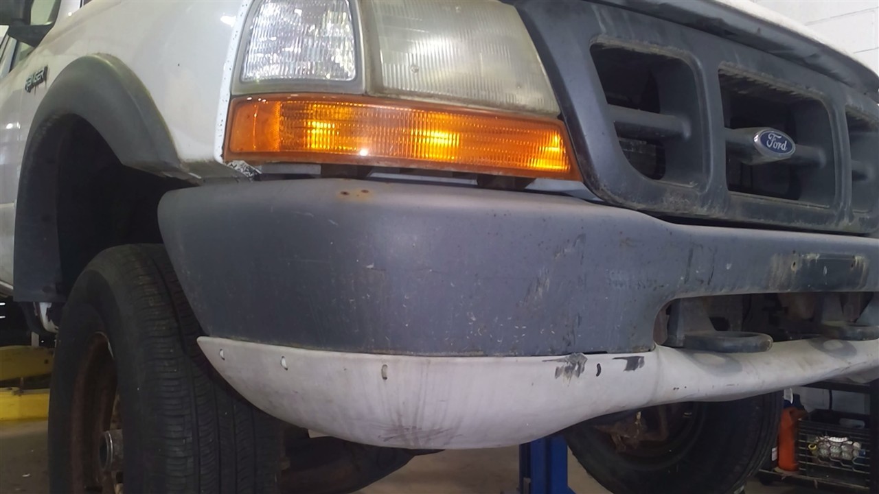 https://f005.backblazeb2.com/file/img-partshotlines-com/Inventory/NE18/Vehicle/18212_12.jpg