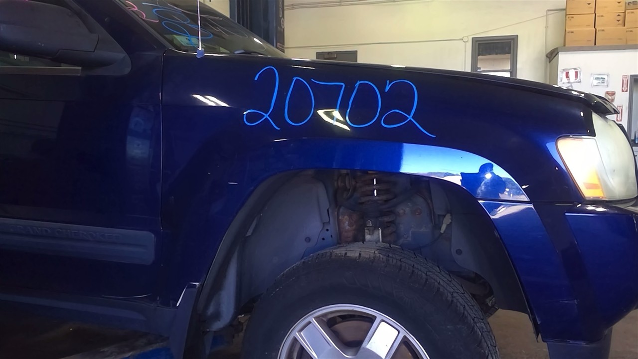 https://f005.backblazeb2.com/file/img-partshotlines-com/Inventory/NE18/Vehicle/18218_10.jpg